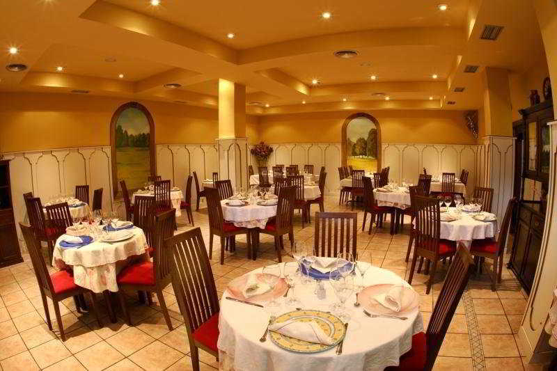 Hotel קומיאס מראה חיצוני תמונה